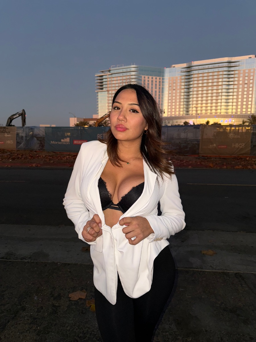 Take a pause and enjoy Ali Cruz — streaming from Maracaibo