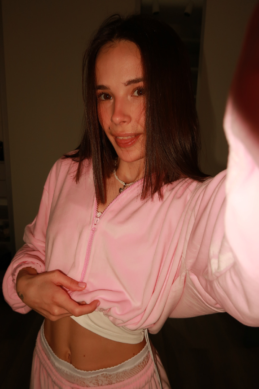 Tina brings the glow — live moments in Maracaibo